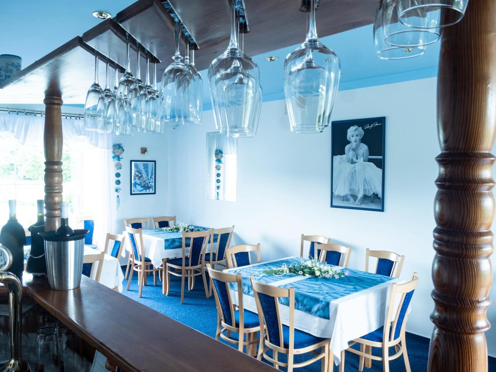 Penzion Benesov Hotel Broumov Ngoại thất bức ảnh